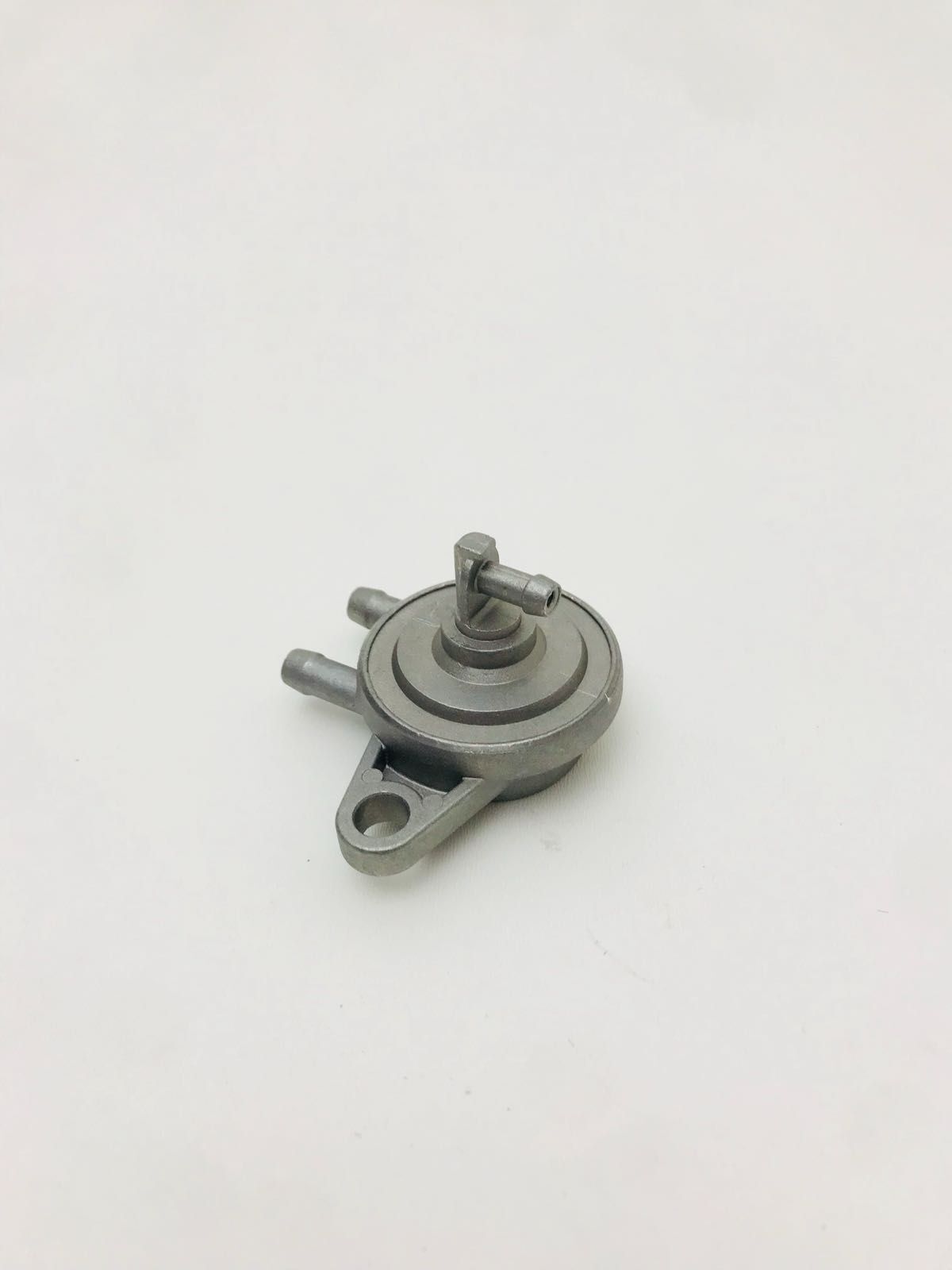 Rubinetto Benzina A Depressione Di Ricambio Tntor Per Yamaha Booster (2003): Piccolo Pezzo, Grande Soluzione Per Il Tuo Scooter!