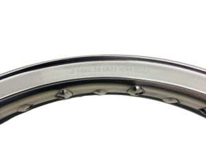 Cerchio in alluminio con bordo e profilo h permoto d'epoca fino anni 70