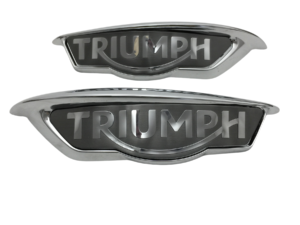 Coppia Stemmi Triumph Bonneville T100 T120 Serbatoio Argento CD A9790059 Nuovo